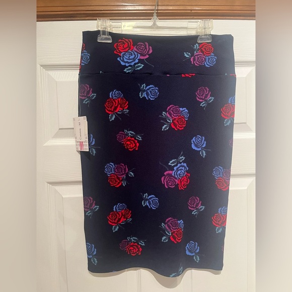 LuLaRoe Medium Floral Blue Pencil Skirt Knee-Length Work - Picture 1 of 2
